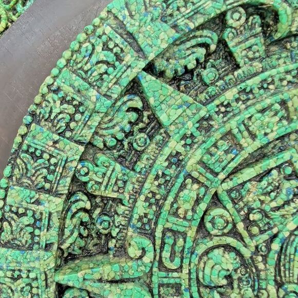 Vtg Aztec Mayan Sun Stone Calendar Plaque Wall Hang Art  Vintage Aztec Calendar Sun Stone Wall Art Plaque Crushed Turquoise Mosaic
